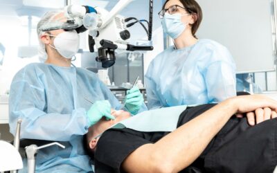 Le rôle de l'assistant(e) dentaire dans la chirurgie des dents de